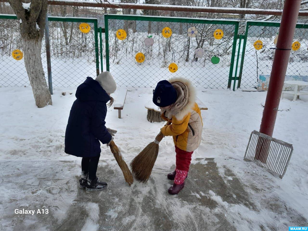 Смотреть фотографию №4 Фото №4 Сколько же радости он доставил нашим ребятам они наперебой рассказывали друг другу сколько снега видели на домах и деревьях на машинах и дорогах