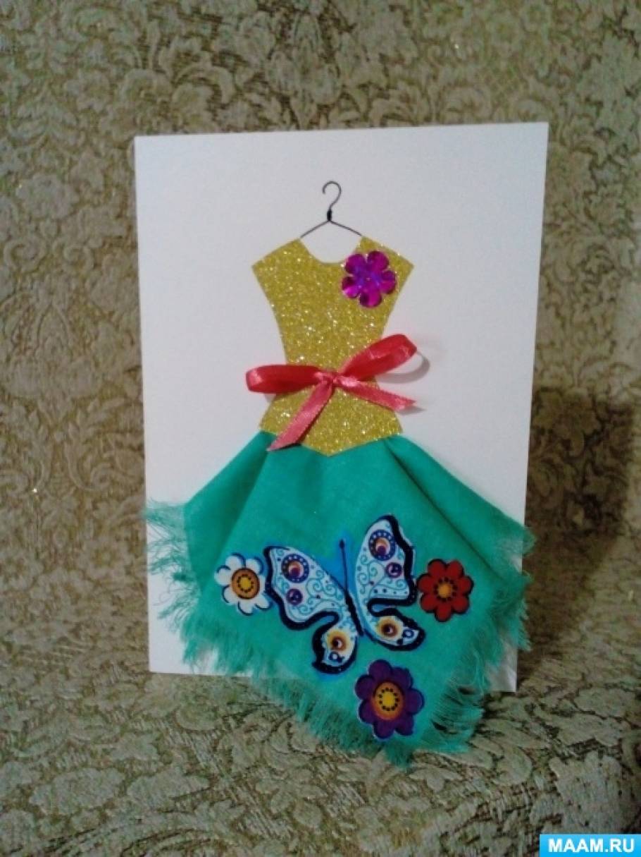 Платье для мамы в детском саду. Подарки МАМАИВ подготовительной группе.