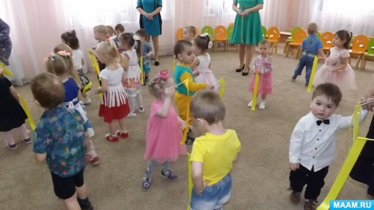 Весенний праздник «Солнышко» для младшей группы Фото Весенний праздник «Солнышко» для младшей группы