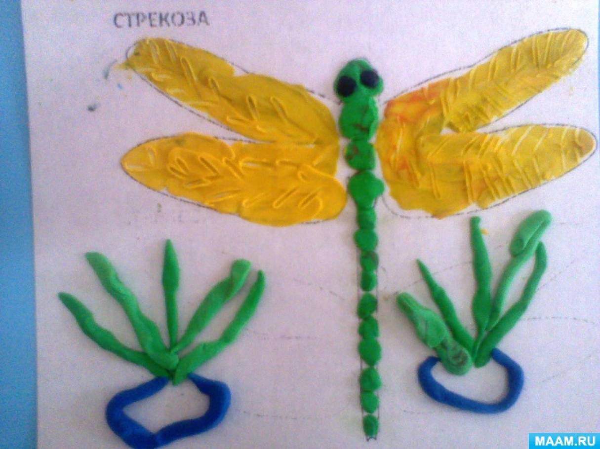 Стрекоза из пластилина