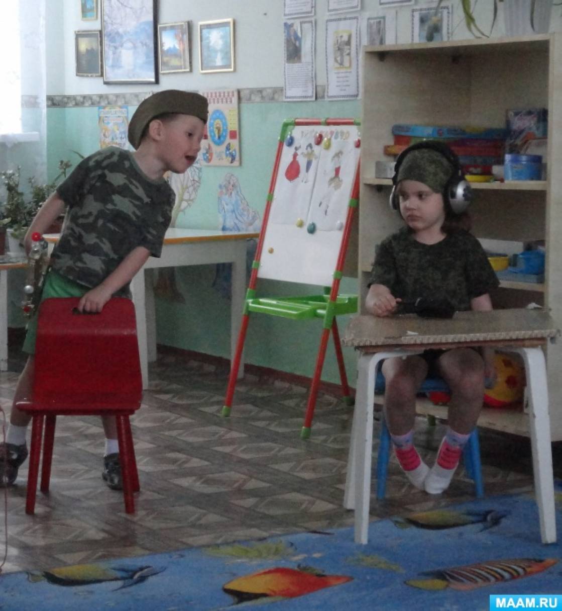 Смотреть фотографию №6 Фото №6 Цели Публикация Сценарий досуга С папой вместе посвященный Дню защитника Отечества февраля размещена в разделах День защитника Отечества февраля День защитника Отечества
