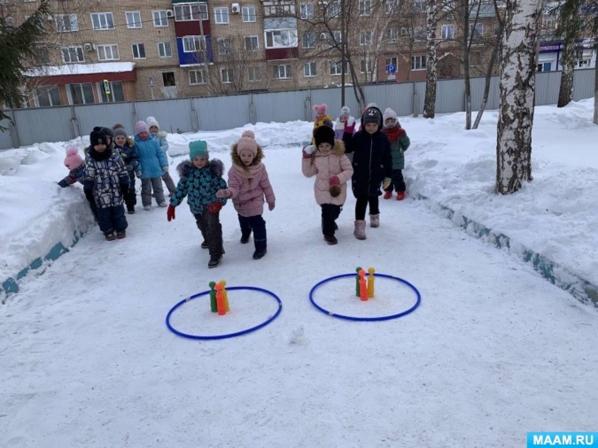 Зимняя игра в группе. Эстафеты зимой на улице в детском саду. Эстафета в детском саду на улице. Эстафеты зимой на улице в детском саду подготовительная. Эстафеты на улице зимой для детей подготовительной группы.