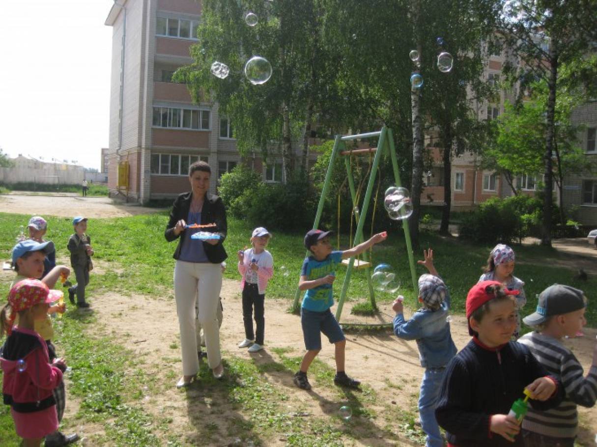 «Праздник Мыльных пузырей». Развлечение для детей дошкольного возраста Фото «Праздник Мыльных пузырей». Развлечение для детей дошкольного возраста