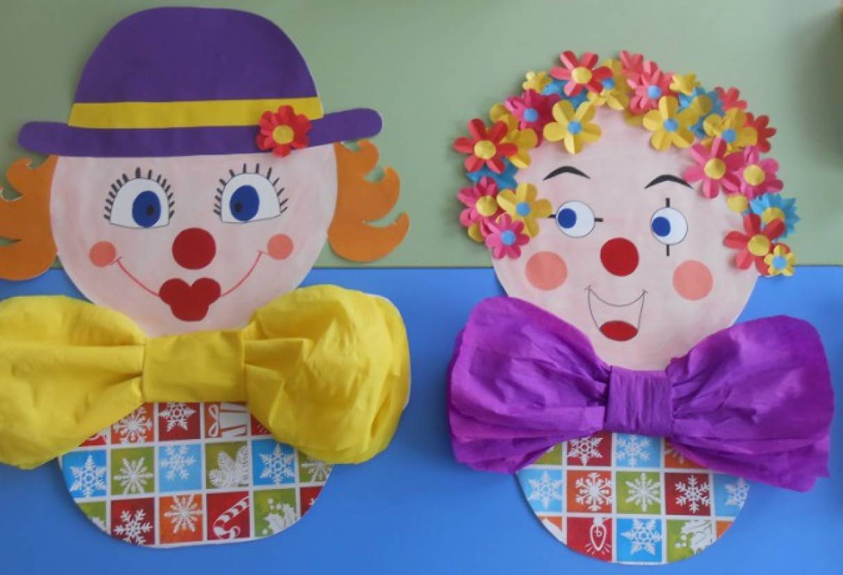 Поделки к 1 апреля в детском саду. Поделка клоун старшая группа. Поделка клоун из цветной бумаги. Клоун из бумаги в ДОУ для детей. Аппликация клоун в детском саду.