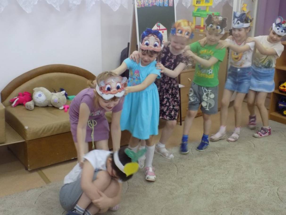 Театрализация сказки «Репка» (подготовительная группа)