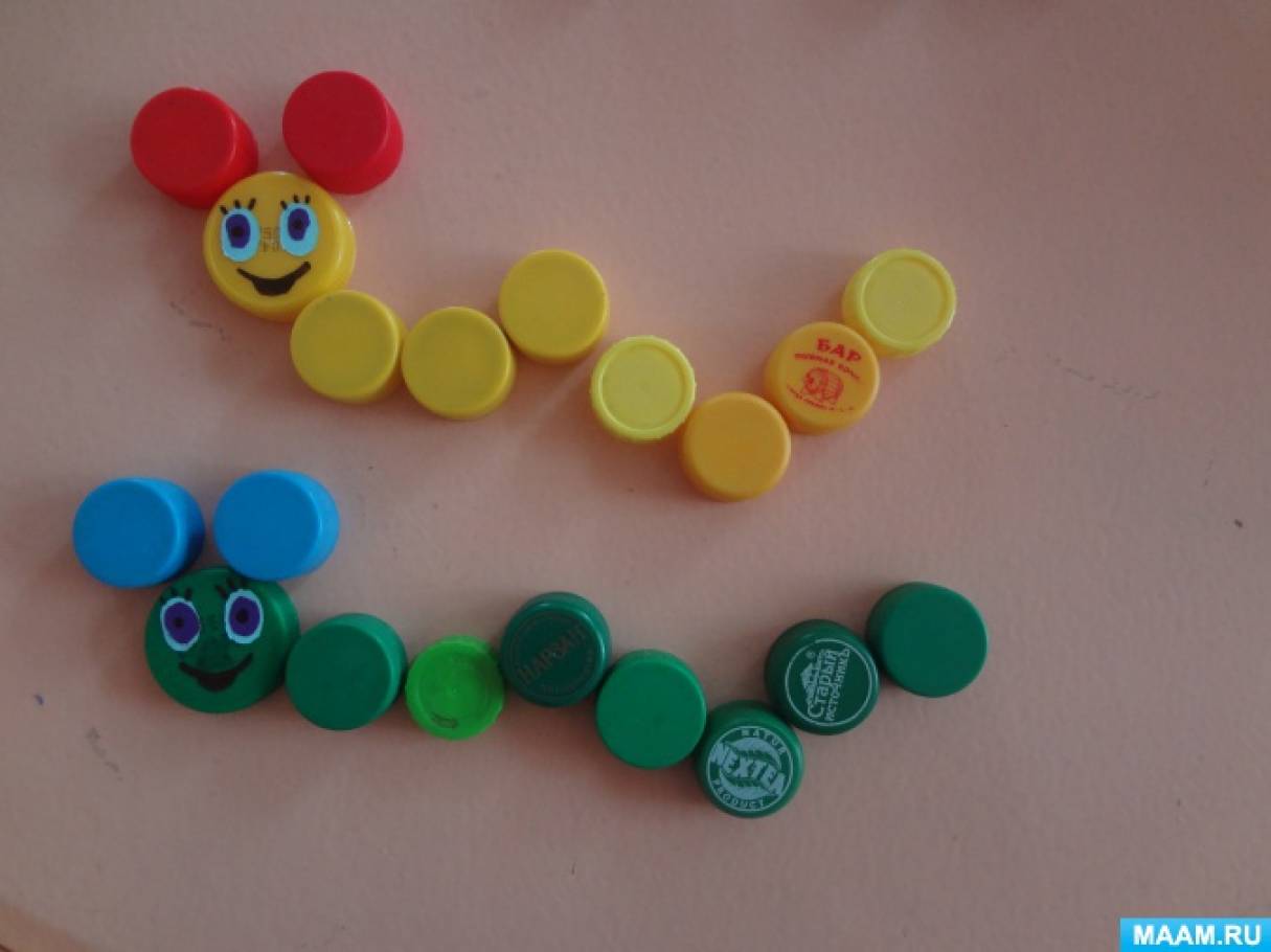 Дидактическая игра «Разноцветные гусеницы» для детей младшего дошкольного возраста. Воспитателям детских садов, школьным учителям и педагогам - Маам.ру