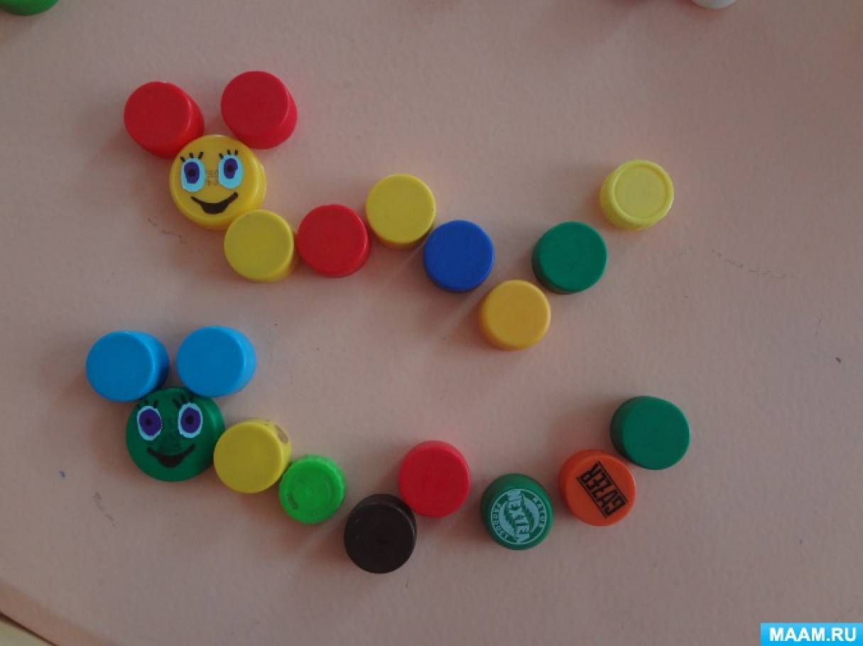 Дидактическая игра «Разноцветные гусеницы» для детей младшего дошкольного возраста. Воспитателям детских садов, школьным учителям и педагогам - Маам.ру