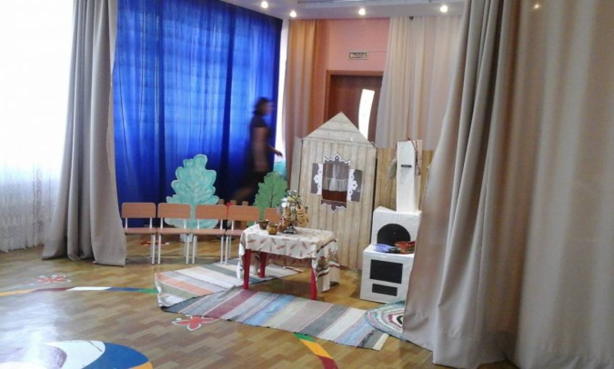 Театрализованная постановка с детьми второй младшей группы по мотивам русской народной сказки «Теремок» Фото Театрализованная постановка с детьми второй младшей группы по мотивам русской народной сказки «Теремок»