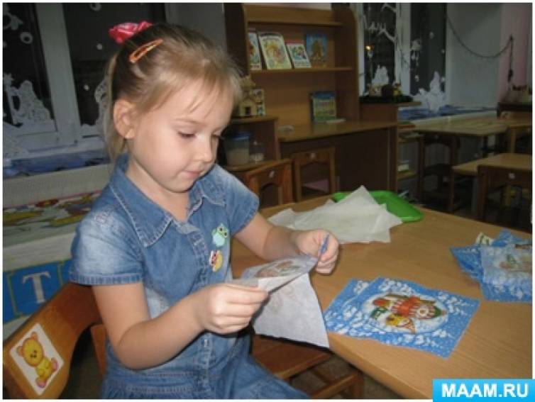 Новогодняя открытка. Аппликация в технике «декупаж». Мастер-класс Фото Новогодняя открытка. Аппликация в технике «декупаж». Мастер-класс