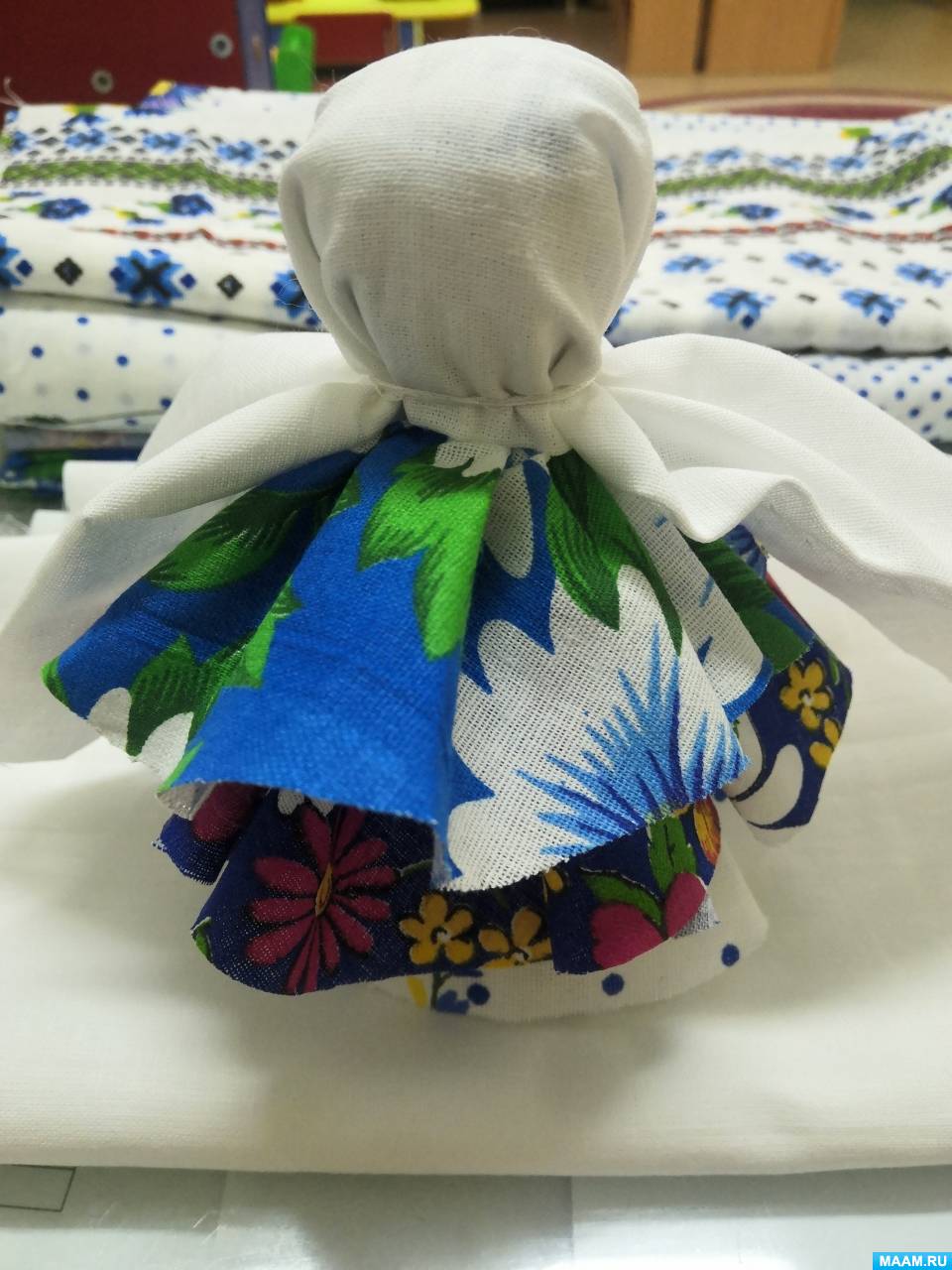 Кукла колокольчик
