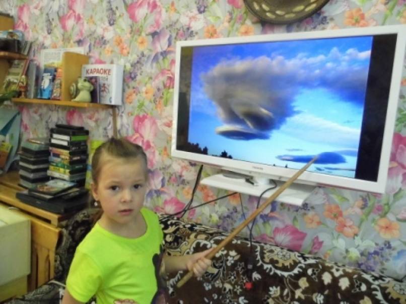 что такое облака объяснение для детей. detsad 62631 1426495712. что такое облака объяснение для детей фото. что такое облака объяснение для детей-detsad 62631 1426495712. картинка что такое облака объяснение для детей. картинка detsad 62631 1426495712. Вы знаете, как появляются облака, почему одни становятся тучами, а другие так и остаются пышными белоснежными барашками? Об этом расскажет наша удивительная новинка «Облака. Наблюдаем и изучаем» — она для настоящих любителей облаков и почемучек всех возрастов.