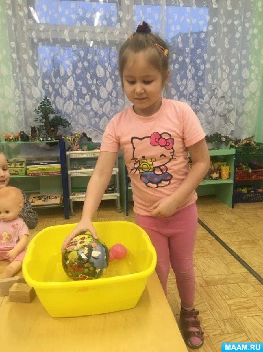 что такое опыты игрушка. detsad 636763 1574681071. что такое опыты игрушка фото. что такое опыты игрушка-detsad 636763 1574681071. картинка что такое опыты игрушка. картинка detsad 636763 1574681071. Маленькие дети – прирожденные исследователи. В этой статье мы подготовили для Вас подборку занимательных опытов для детей дошкольного возраста. Простые в исполнении эксперименты с использованием подручных материалов не только приводят в восторг каждого малыша, но и развивают любознательность, творческие способности, учат устанавливать причинно-следственные связи, расширяют представление о мире и свойствах веществ.