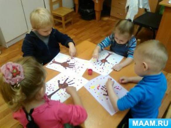 Конспект занятия во второй младшей группе в нетрадиционной технике рисования «Волшебное осеннее дерево» Фото Конспект занятия во второй младшей группе в нетрадиционной технике рисования «Волшебное осеннее дерево»