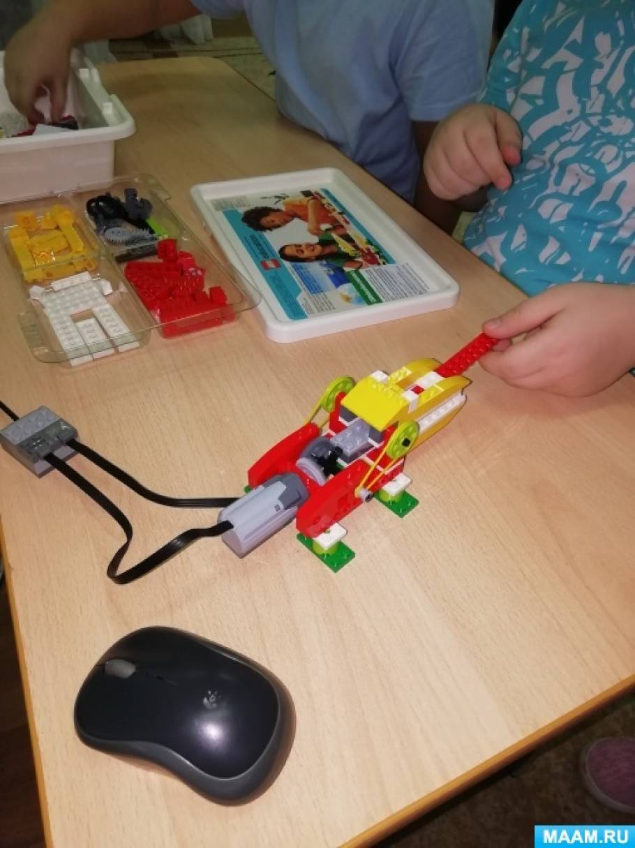   LEGO education WeDo  -  