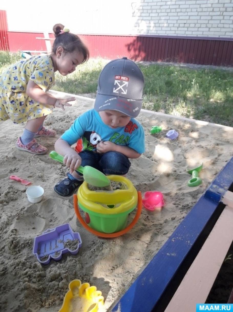 Игры с песком и водой на участке летом с детьми 2–3 лет (8 фото ...