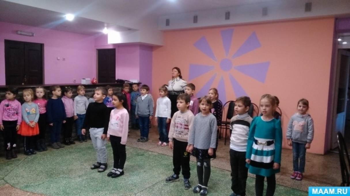 Смотреть фотографию №5 Фото №5 По дороге воспитатель группы Родионова Галина Евгеньевна провела экскурсию