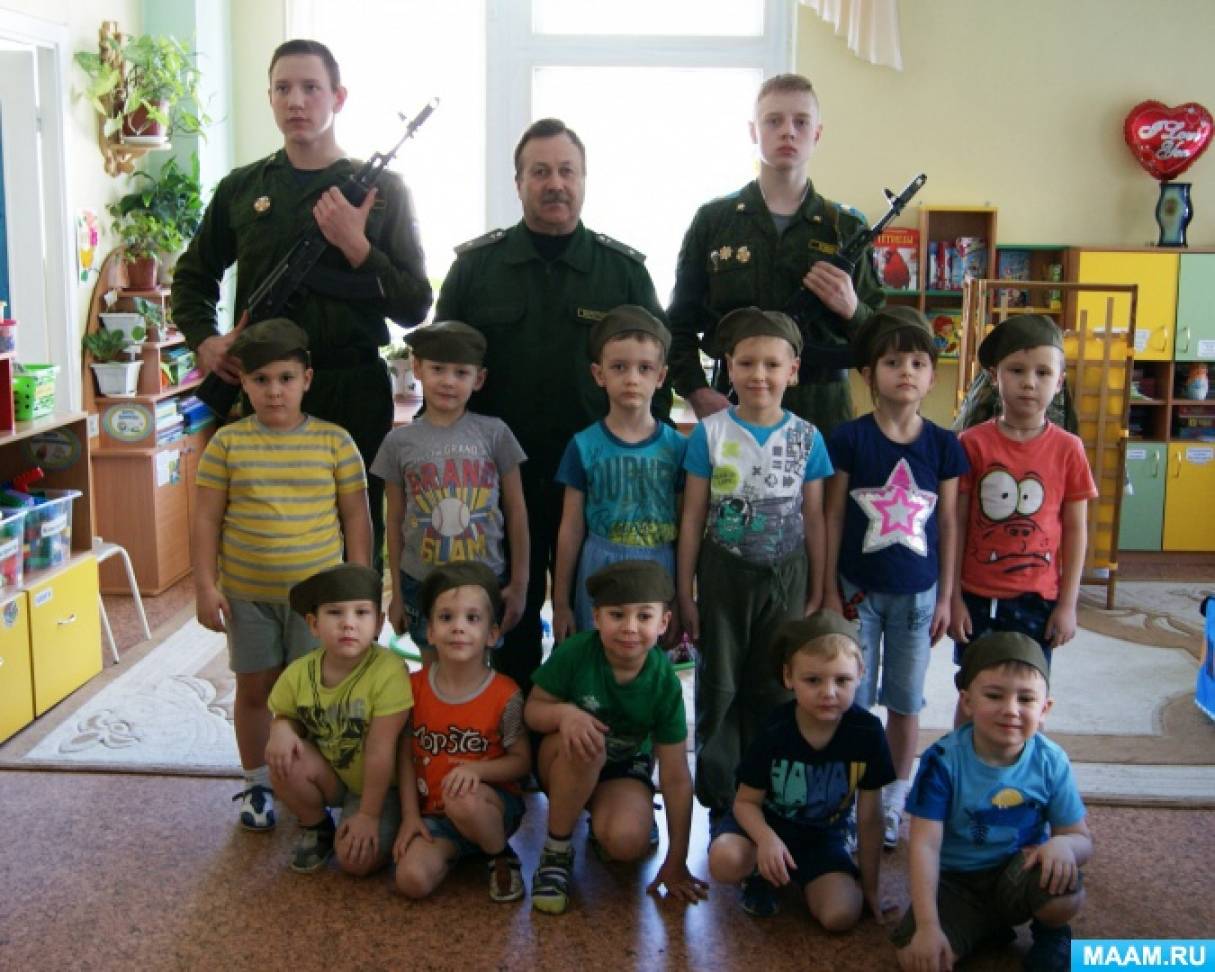 Смотреть фотографию №2 Фото №2 Задачи Познакомить детей с военными профессиями военной техникой и военной формой