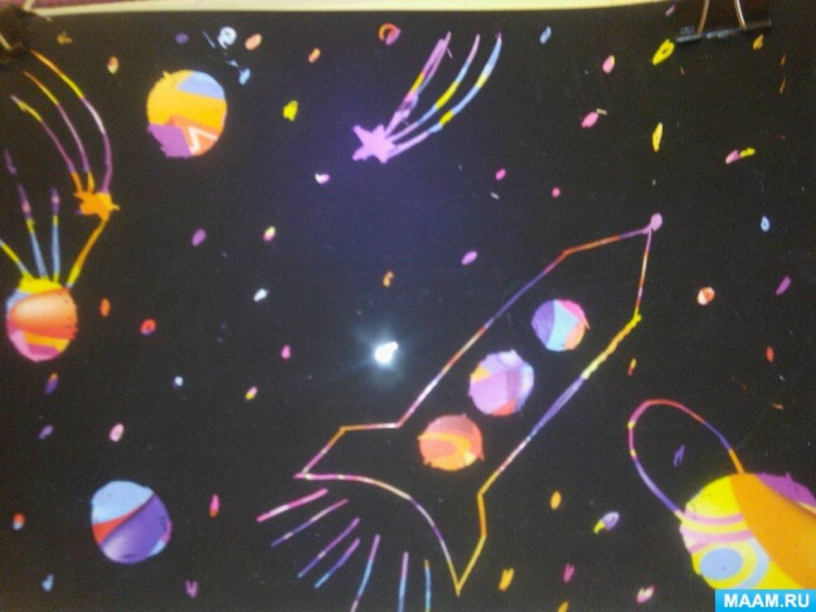 Звездное небо старшая группа. Граттаж техника рисования космос. Звездное небо граттаж. Граттаж техника рисования для детей в детском саду космос. Техника граттаж для детей космос.