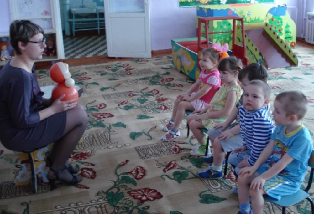 Открытое занятие по лепке во второй младшей группе «Мы милашки, куклы-неваляшки»