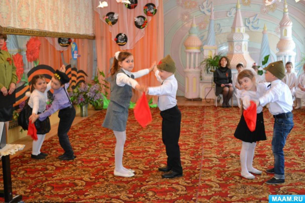 Оформление зала к Дню Победы 9 Мая. (1 фото). Воспитателям детских ...