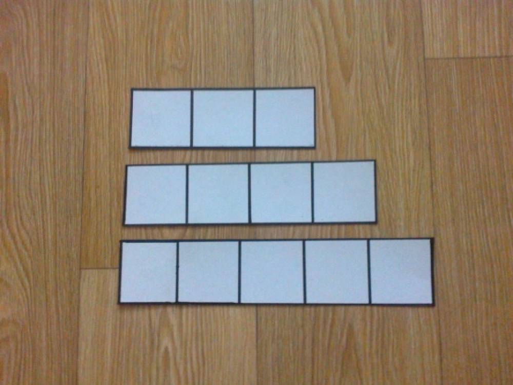 Звуки квадратики. Пустые квадраты для звуковых схем. Три квадрата для звукового. Звуковые модели в квадратиках. Белые квадратики звуки.