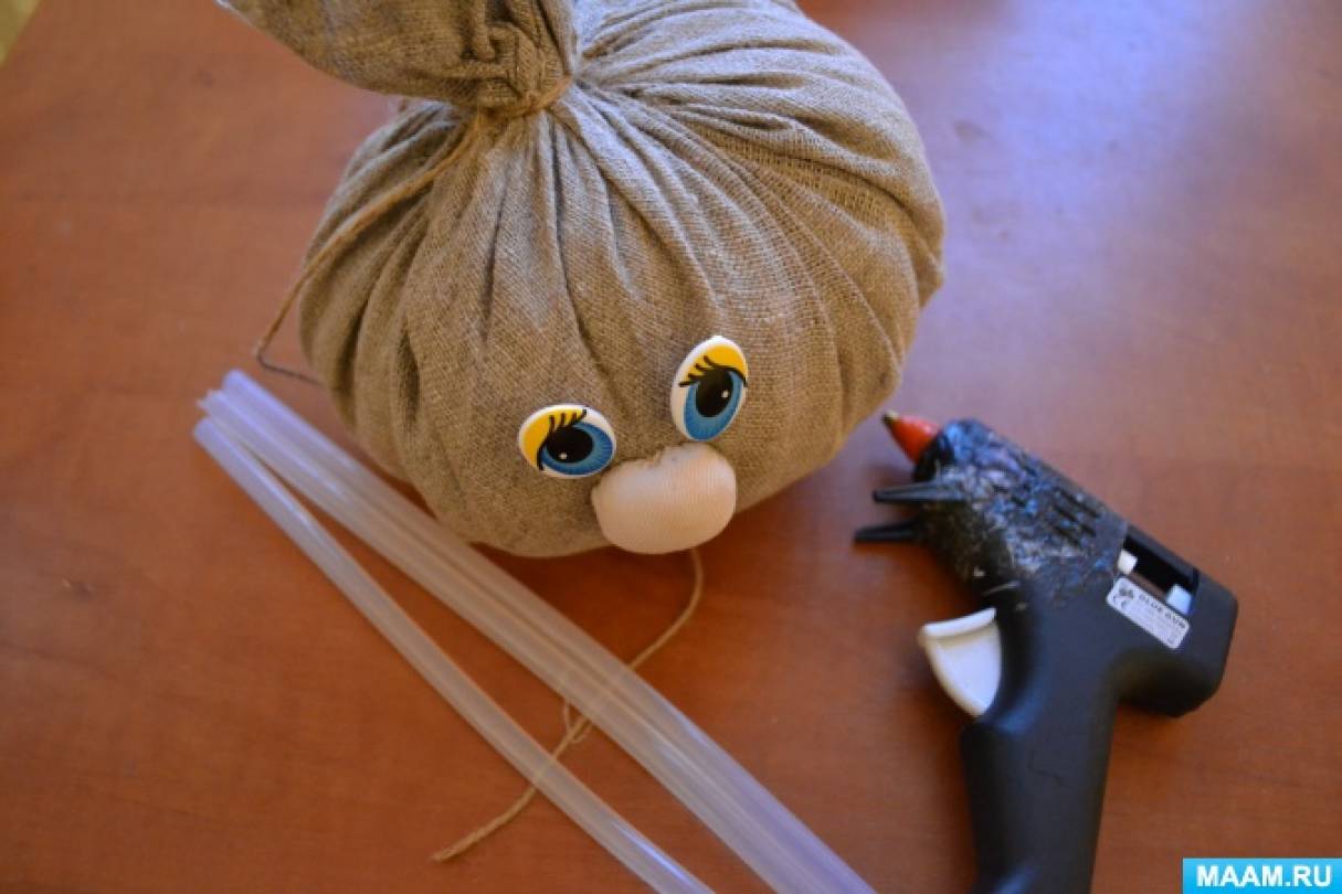 Мастер-класс для родителей с детьми по созданию куклы «Домовой» в рамках проекта «Русские народные традиции. Обереги». Воспитателям детских садов, школьным учителям и педагогам - Маам.ру
