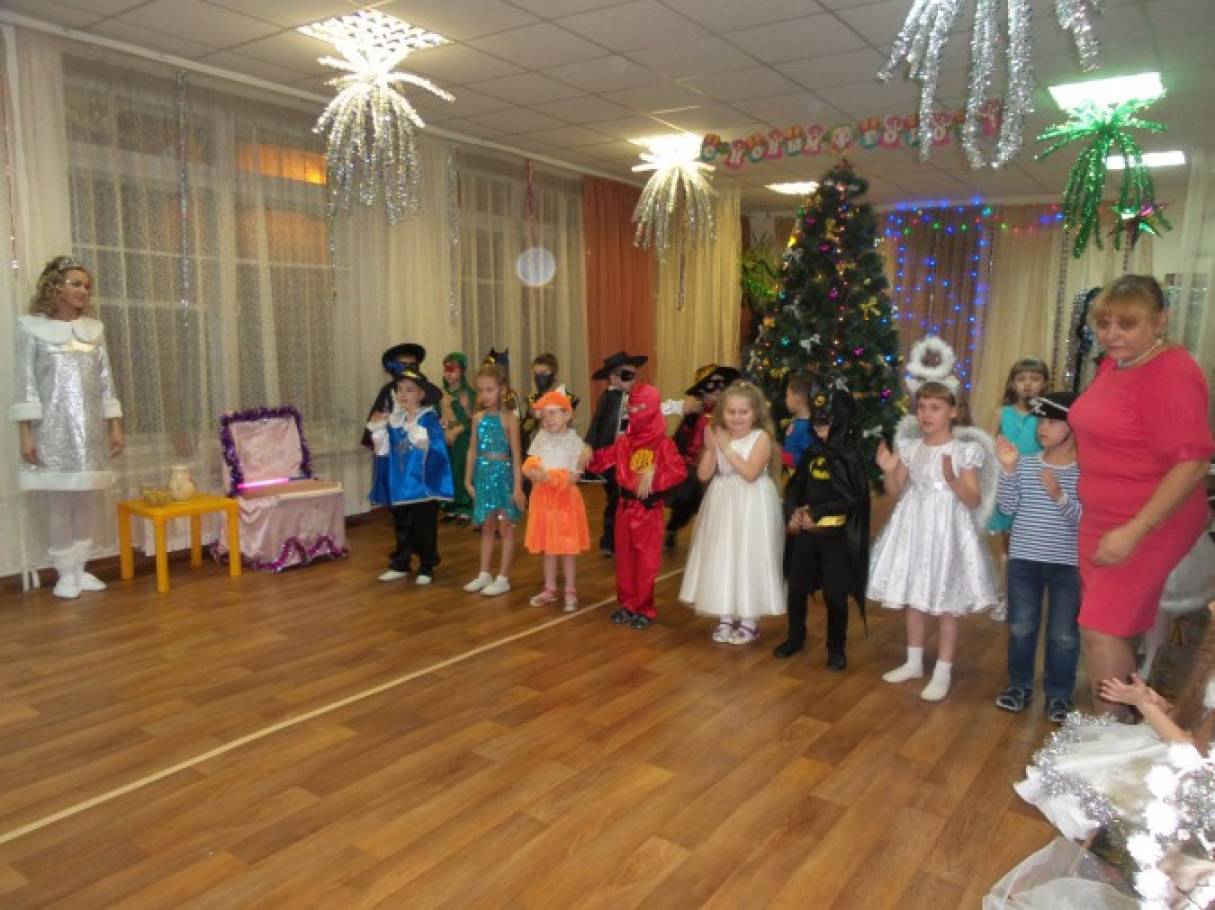 Танец Под Песню Новогодние Игрушки Танец Под Песню Новогодние Игрушки