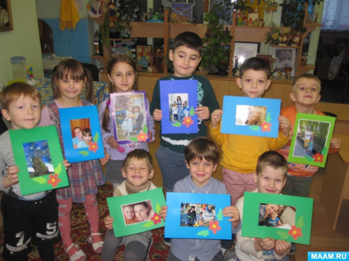 Моя семья детский сад младшая группа. Фотовыставка в детском саду. Проект в старшей группе. Фотовыставка детей в ДОУ. Фотовыставка в ДОУ моя семья.