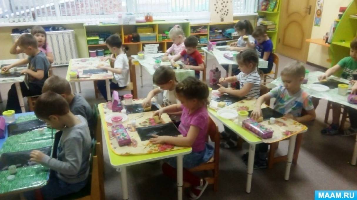 Нетрадиционное рисование «Зимний ночной лес» в старшей группе