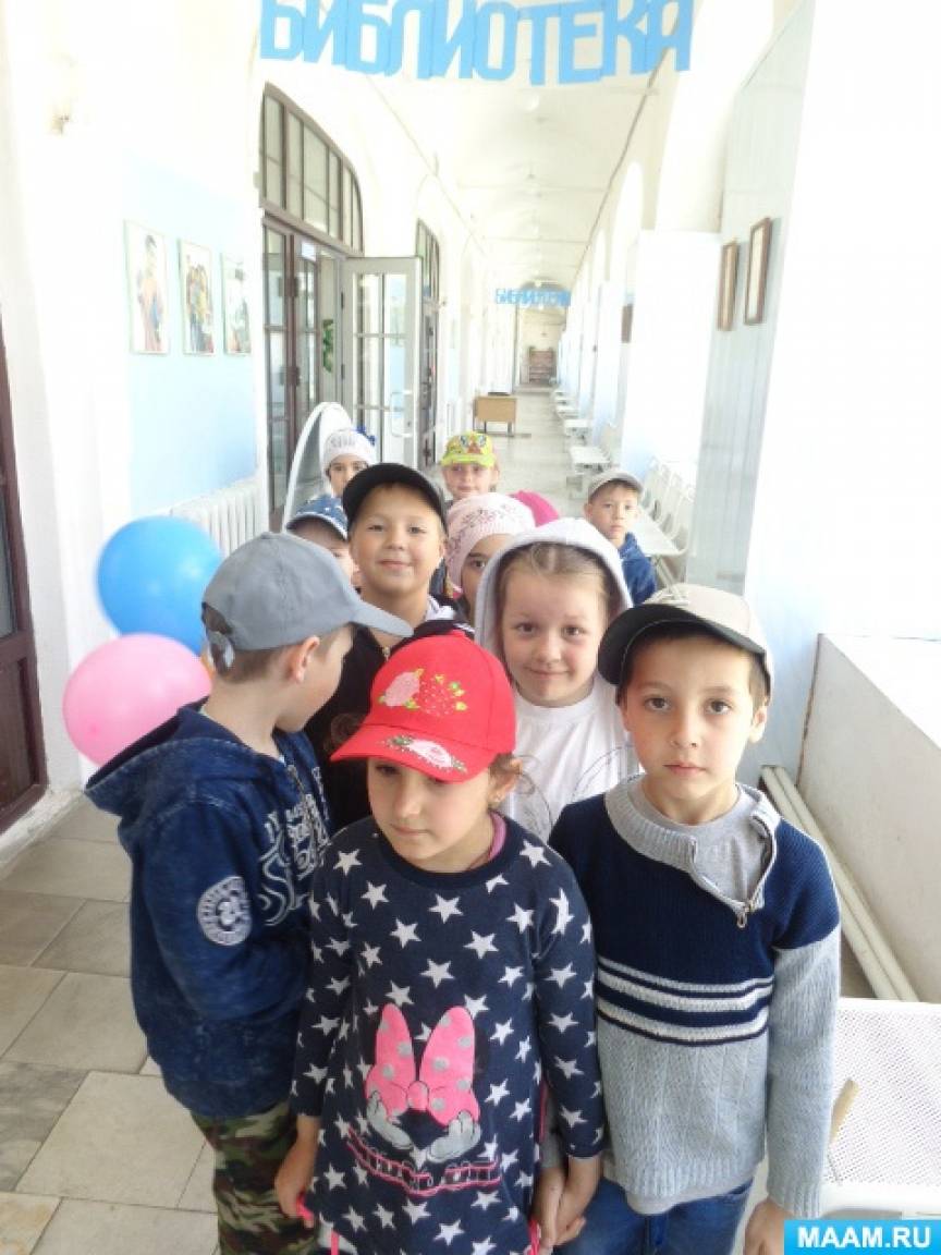 Смотреть фотографию №10 Фото №10 Пушкин был очень одаренным и образованным уже в лет он занимал важный пост и много писал стихов поэм и сказок