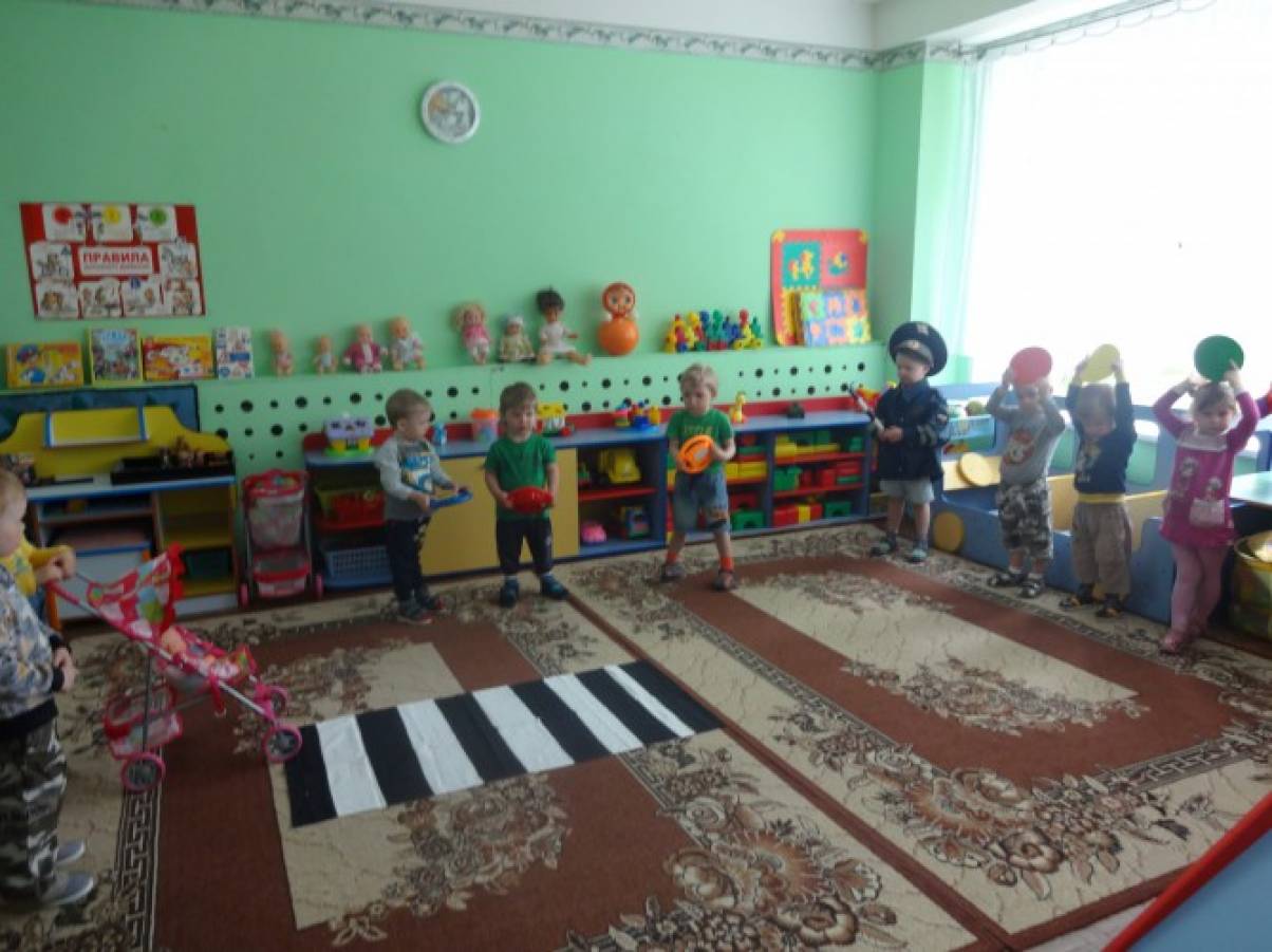 Смотреть фотографию №10 Фото №10 Важно чтобы родители были примером для детей в соблюдении правил дорожного движения
