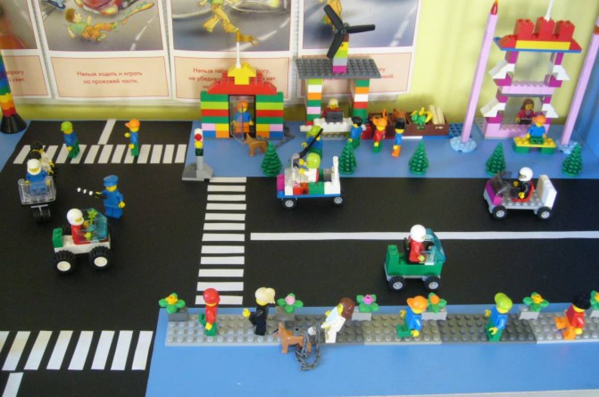 Улицы нашего города из лего-конструктора (фотоотчет)