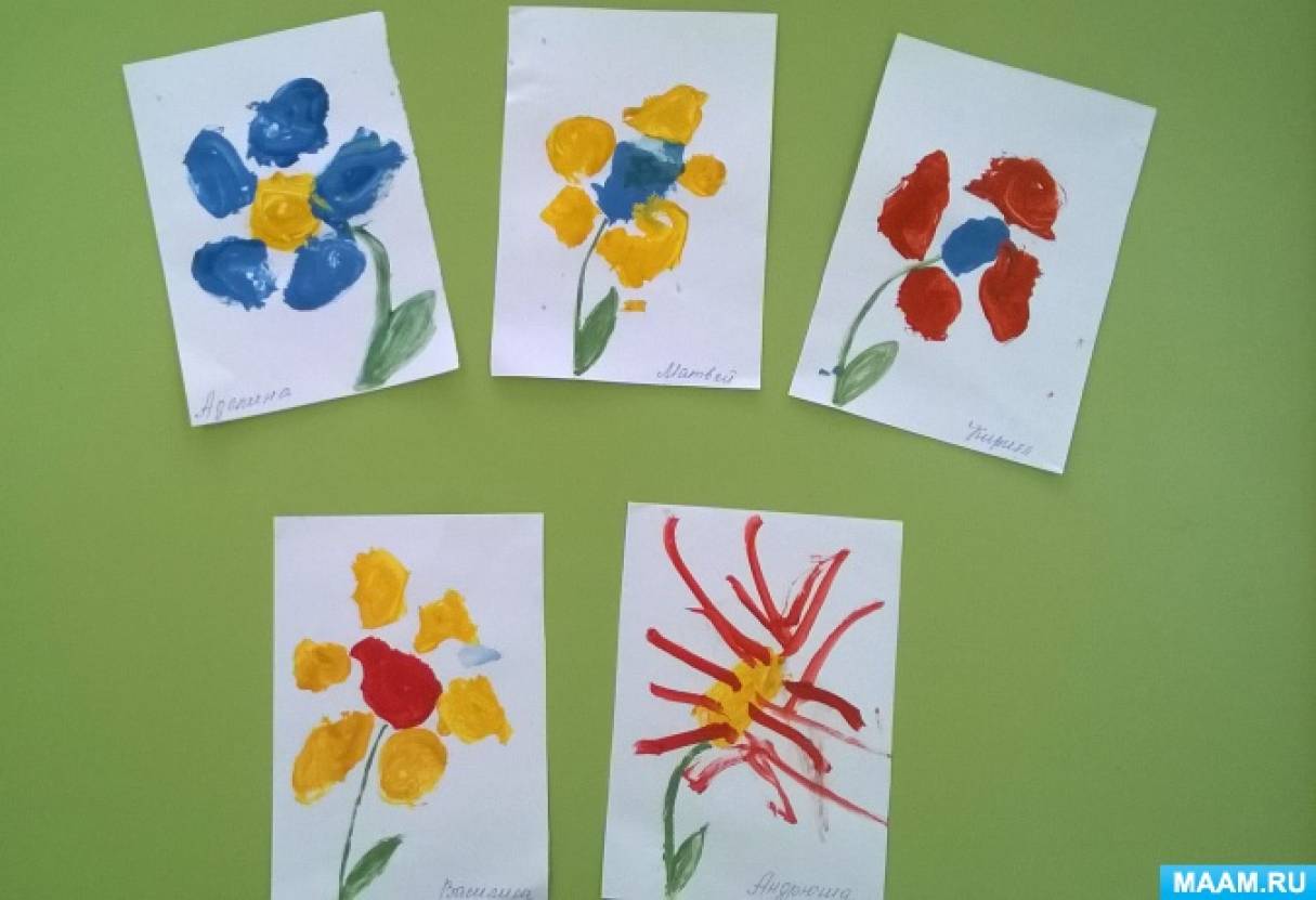 Занятие рисование цветы для мамы. Цветок для мамы рисование в младшей группе Лыкова. Рисование цветы для мамочки 2 младшая группа Лыкова. Рисование цветы в первой младшей группе. Рисование цветочка в младшей группе.