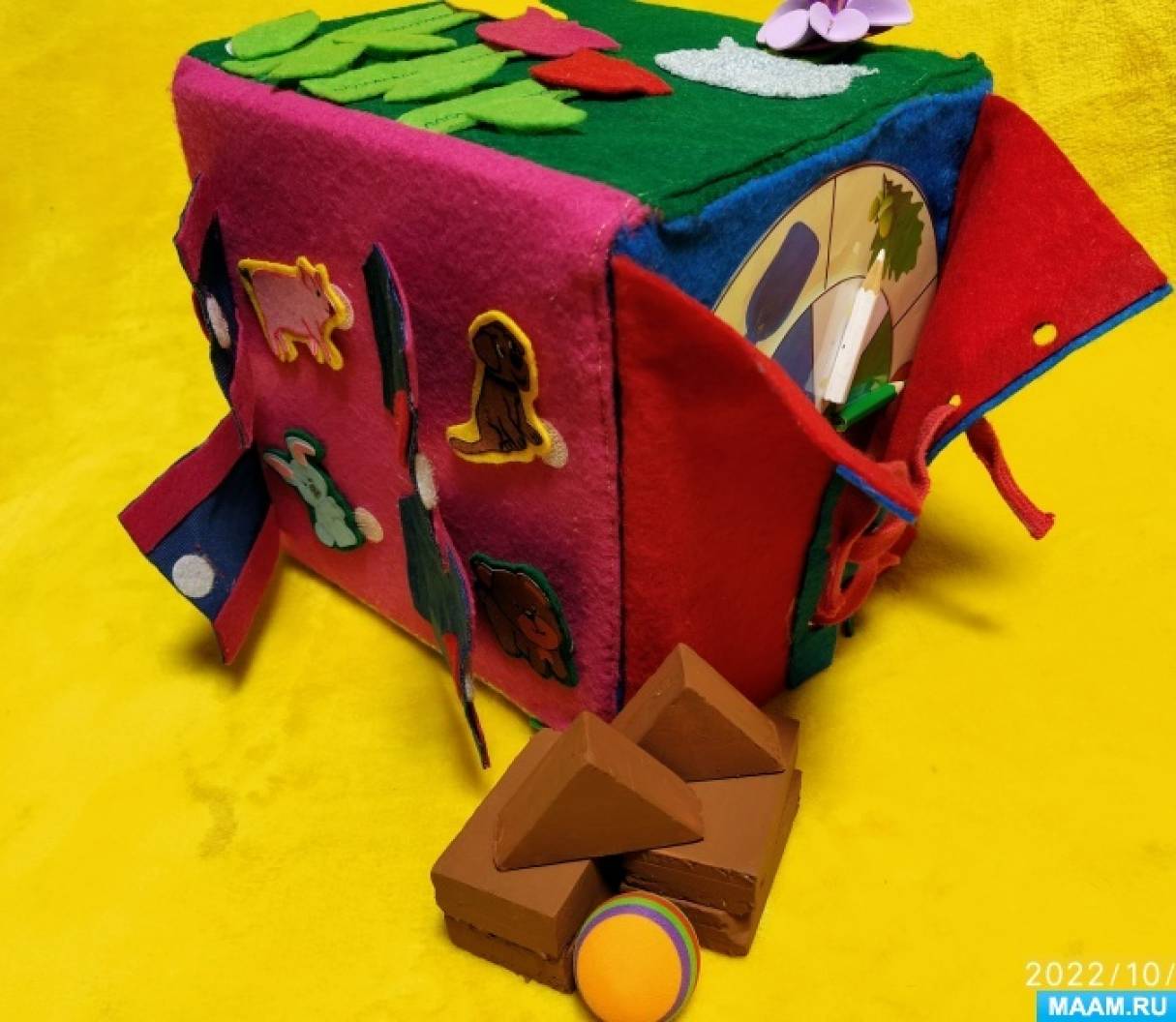 Многофункциональное игровое пособие для детей раннего дошкольного возраста «Путешествие с Колобком»