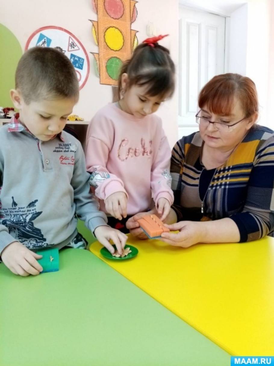Смотреть фотографию №1 Фото №1 Доброй традицией стала в моей группе Радуга ежегодная посадка