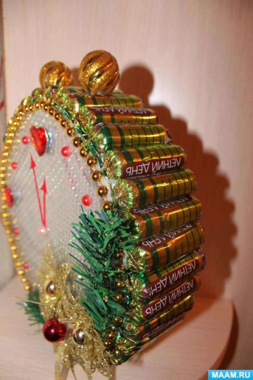 Потрясающие поделки из конфет на Новый год — подробные мастер-классы