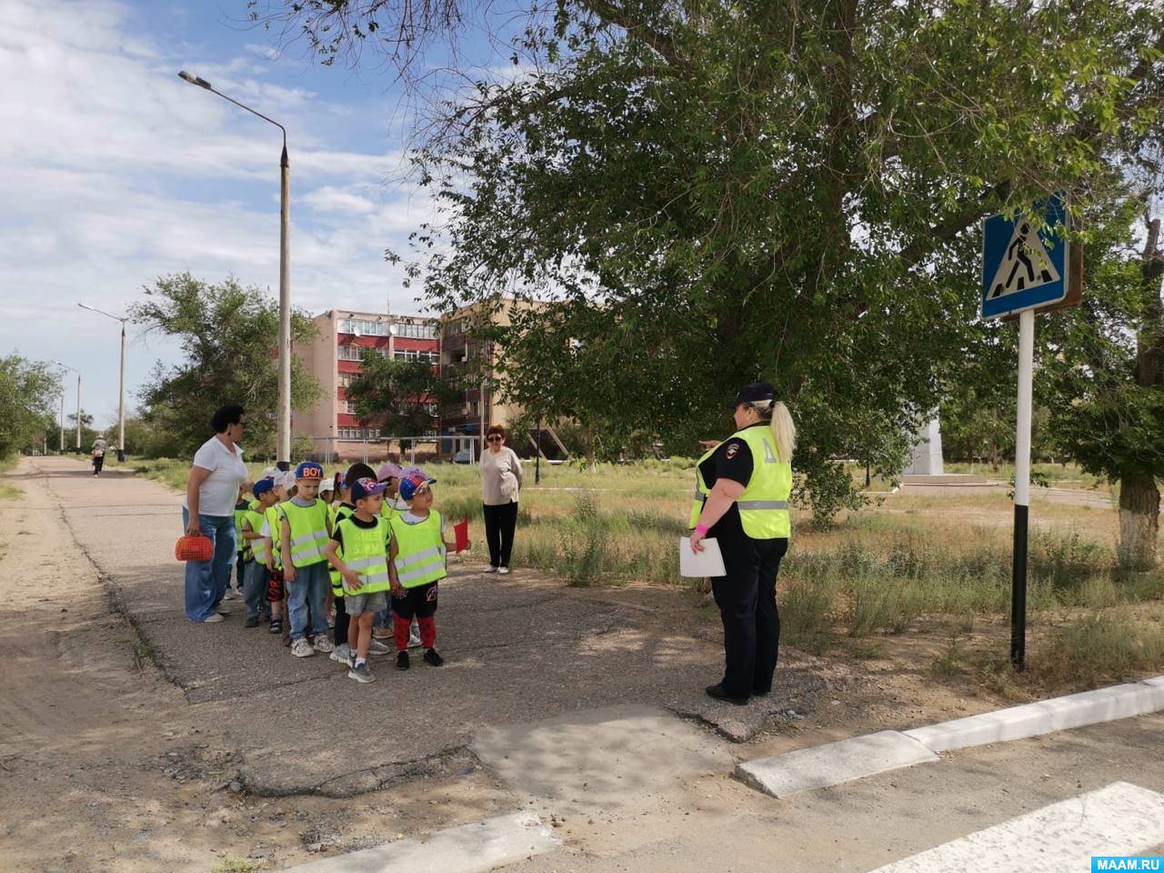 ������� �������� � ����������� � ����������� �� ����� � �������������� ������� ������