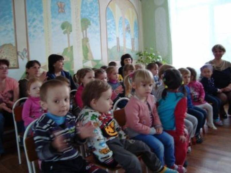 Смотреть фотографию №3 Фото №3 Дети старших групп учили стихи пели песни беседовали о войне