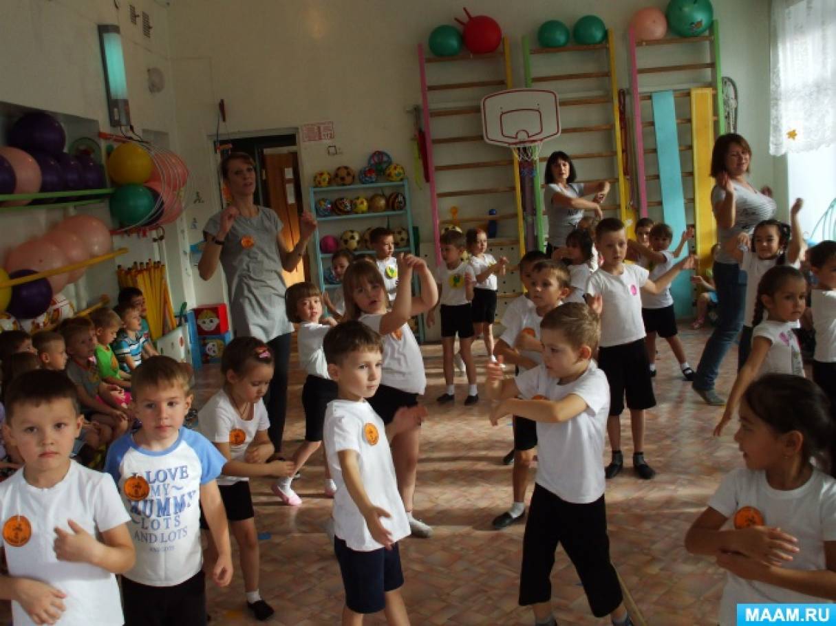 Спортивные новости в детском саду. Спортивные новости в ДОУ. Наши новости в детском саду. Столб новостей в детском саду.