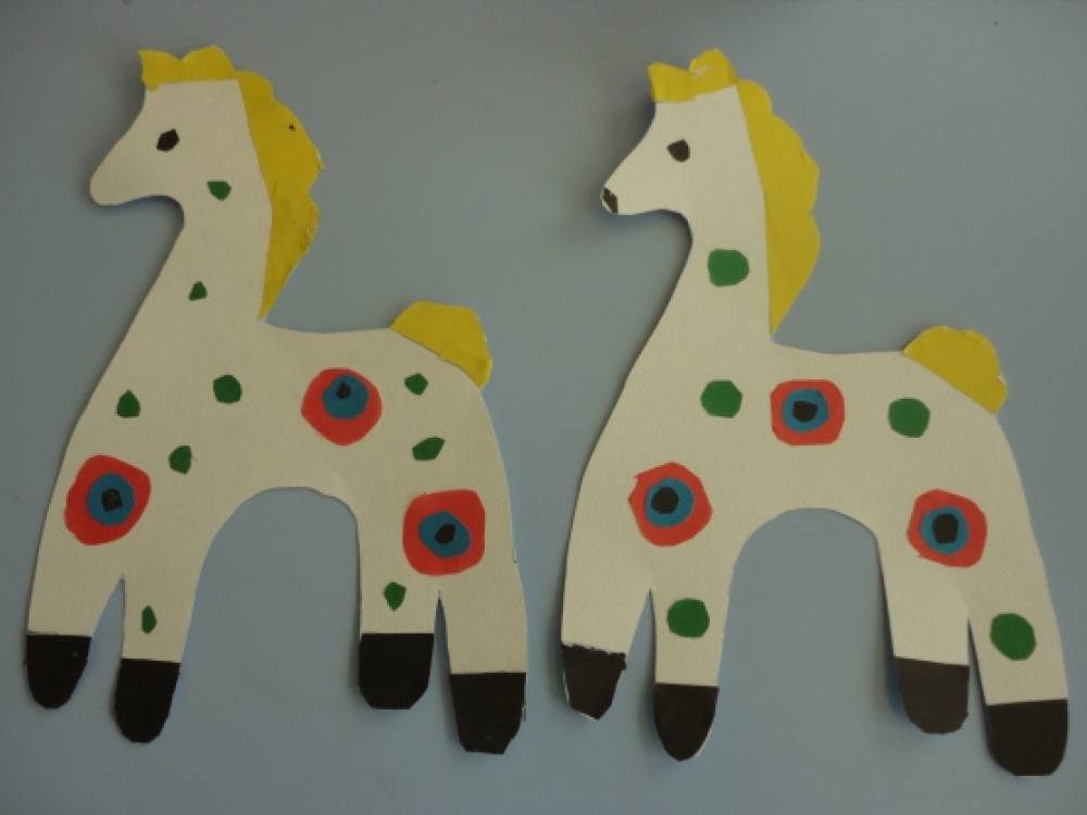 рисование укрась свои игрушки. рисование роспись дымковской игрушки 2 младшая группа. дымковская лошадка младшая группа. рисование укрась свои игрушки. рисование дымковская игрушка 2 младшая группа.