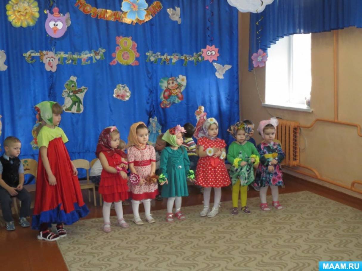 утренник в саду маша и медведь. маша на утреннике в саду. медведь взрослый на новогоднем утреннике. утренник в саду маша и медведь. новогодний утренник маша и медведь.