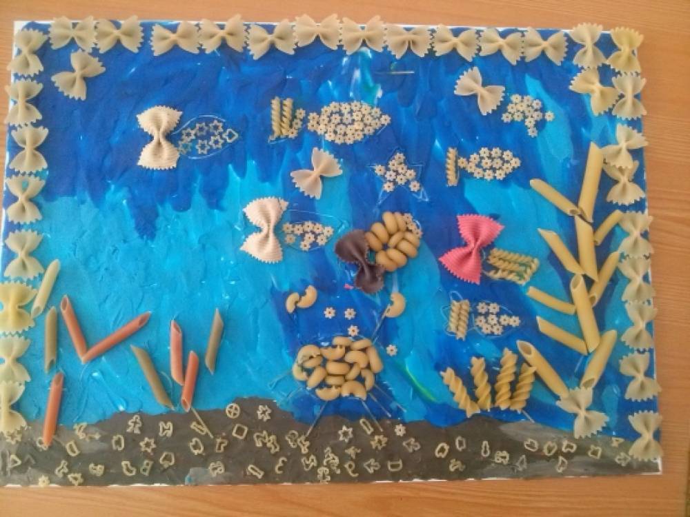 Рыбка из крупы аппликация