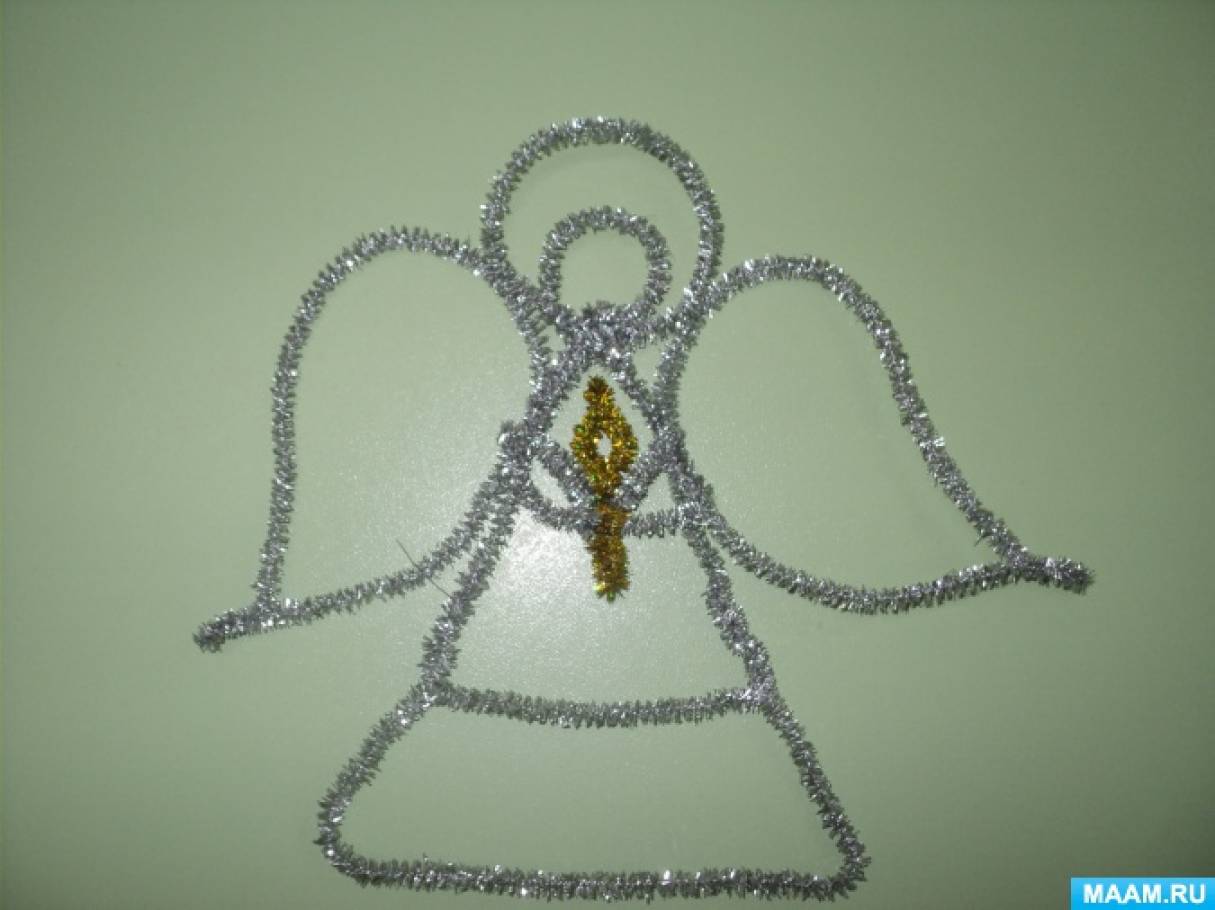 новогодняя игрушка на елку из синельной проволоки. елочная игрушка из мохнатой проволоки. новогодние игрушки из синельной проволоки для детей. ангел поделка из синельной проволоки. ангелочек синельная проволока.