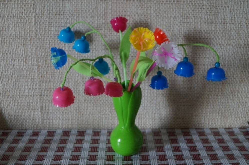 Поделки из Пластиковых Бутылок: Мастер-классы + ФОТО | Create and craft, Floral wreath, Crafts