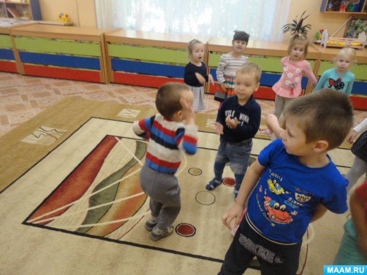 Что нам осень подарила большие и маленькие мячи. Смотреть фото Что нам осень подарила большие и маленькие мячи. Смотреть картинку Что нам осень подарила большие и маленькие мячи. Картинка про Что нам осень подарила большие и маленькие мячи. Фото Что нам осень подарила большие и маленькие мячи