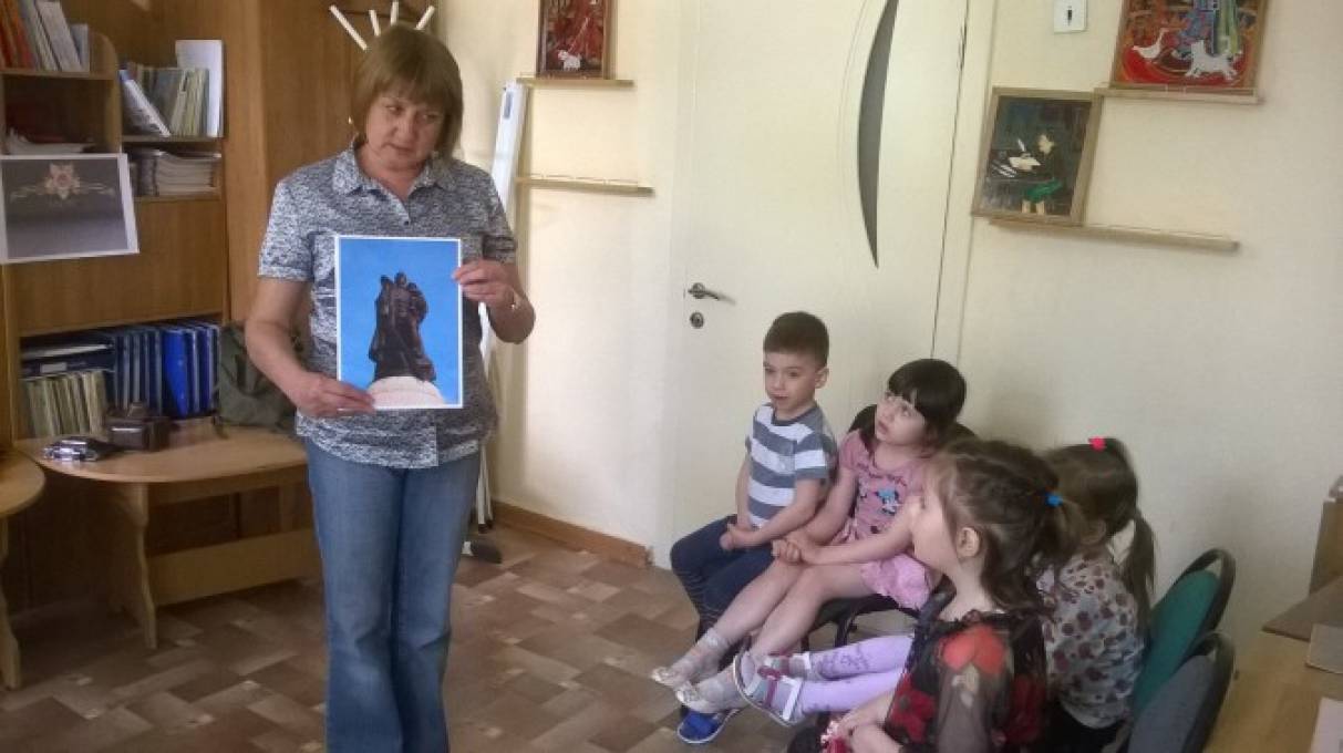 Акция добра «Мы благодарны вам» (посещение ветеранов в отделении больницы) Фото Акция добра «Мы благодарны вам» (посещение ветеранов в отделении больницы)