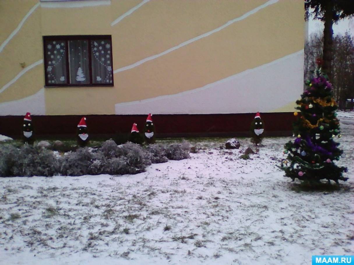 Фоторепортаж о новогодней выставке «Елочка — модница» Фото Фоторепортаж о новогодней выставке «Елочка — модница»
