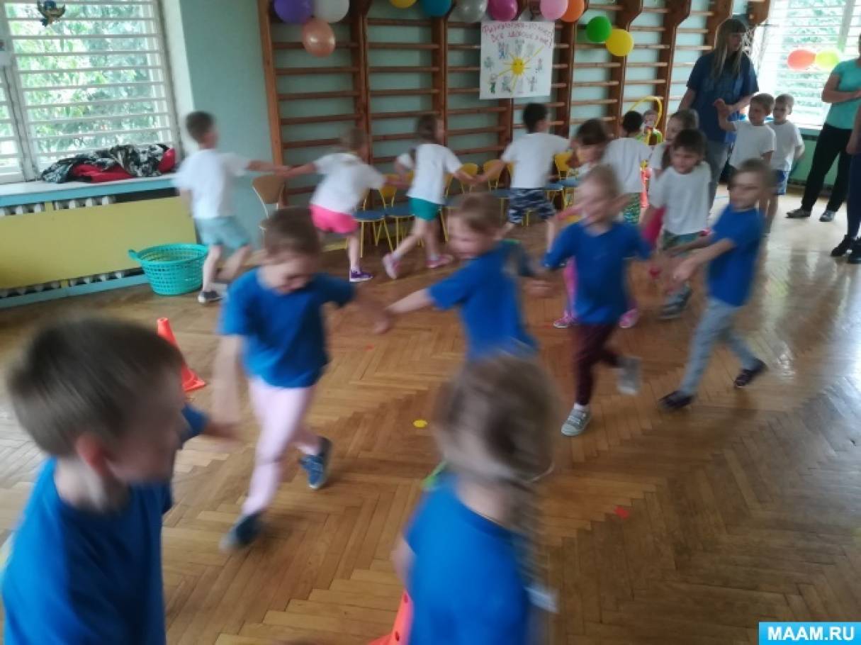 Спортивное развлечение с родителями в средней группе. Занятия на мяче в детском саду. Подвижные игры Совушка. Упражнения с мячом для детей средней группы. Сюжетные занятия по физкультуре.