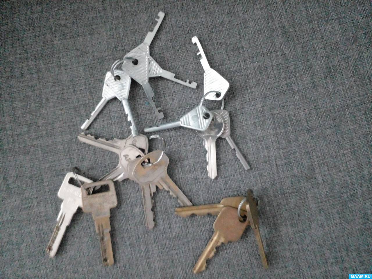 Мастер-класс «Изготовление музыкальных инструментов «Ключики» для ...