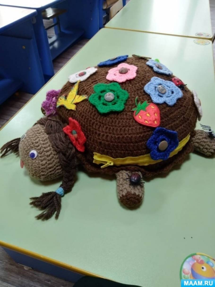 Развивающая игрушка из пряжи для дошкольников «Черепаха»